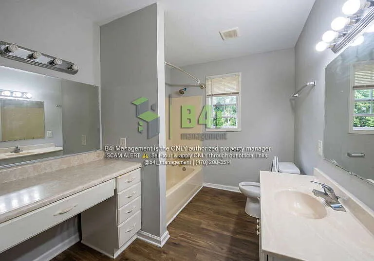 406 Hill St — Photo 9