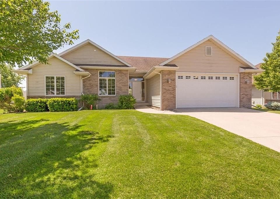 1st image of 3008 Roxboro Dr