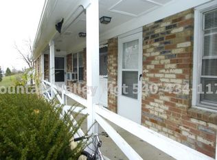 100 Price Dr APT C, Bridgewater, VA 22812