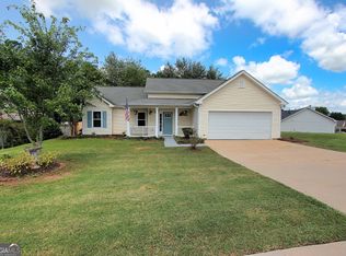 109 Calico Loop, Grantville, GA 30220