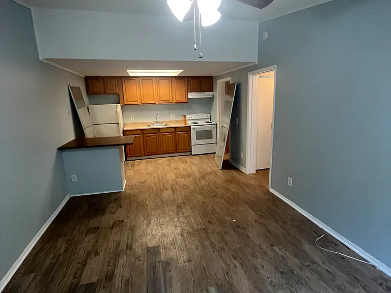 37904 Hillside Ln #4 — Photo 1