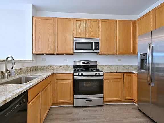 4th image of 2378 Overlook Ct