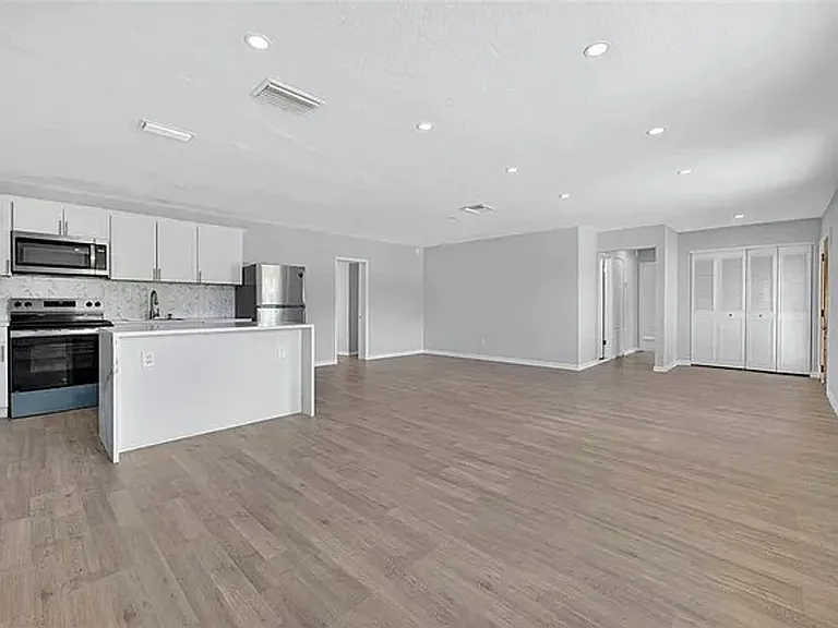 2272 Kent Rd — Photo 17