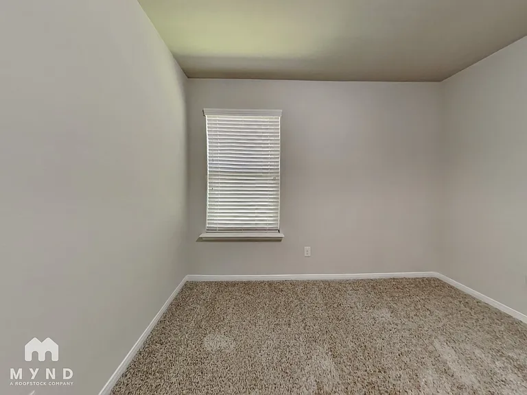 8111 Carillon Way — Photo 10