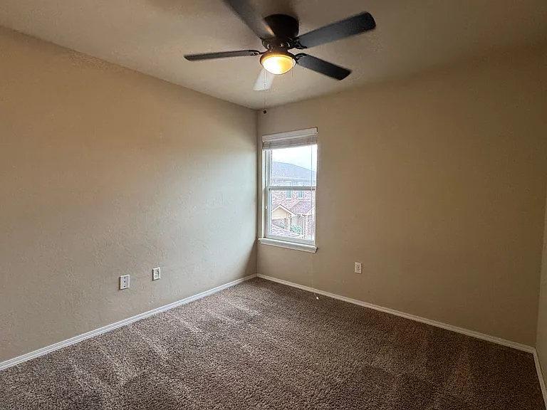 1305 SW Washington Ave #3 — Photo 9