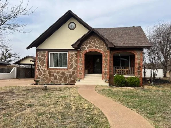 3301 Avenue U, Snyder, TX 79549