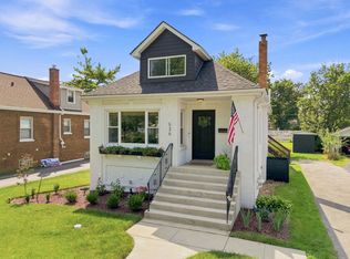 536 S Wisconsin Ave, Villa Park, IL 60181