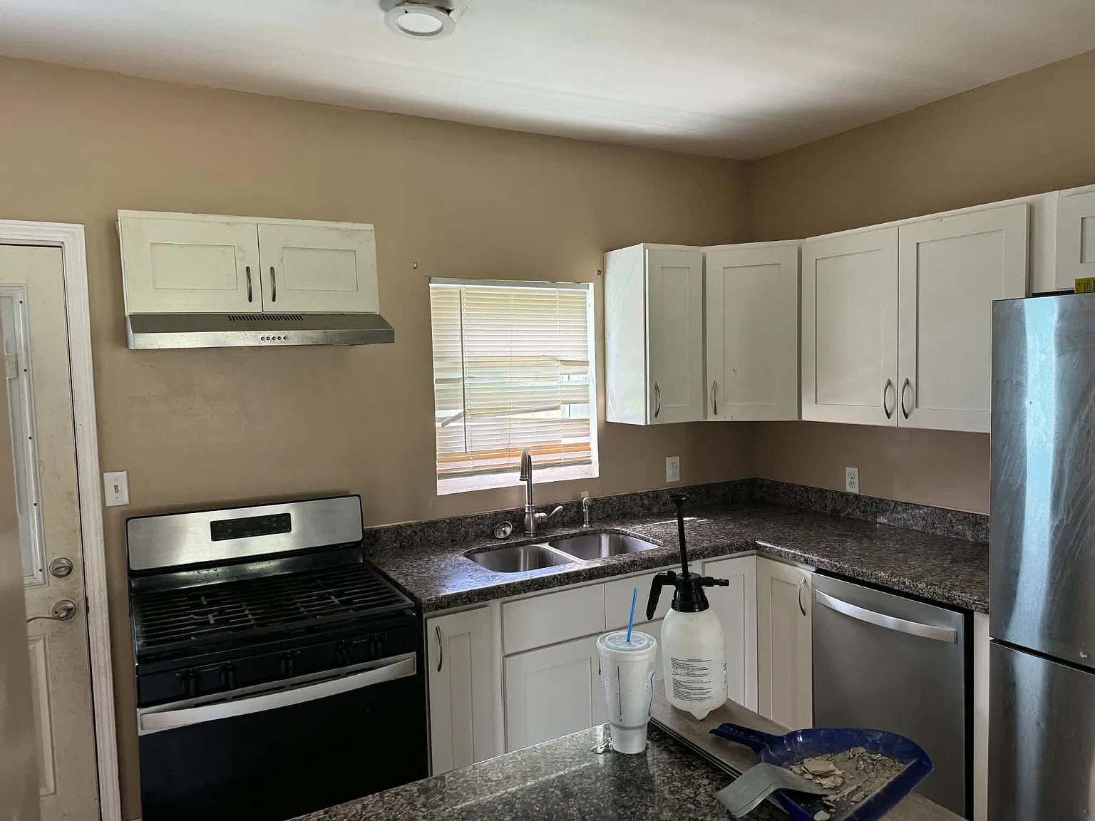 2 bed, 995 sqft, $1,200 — Photo 4