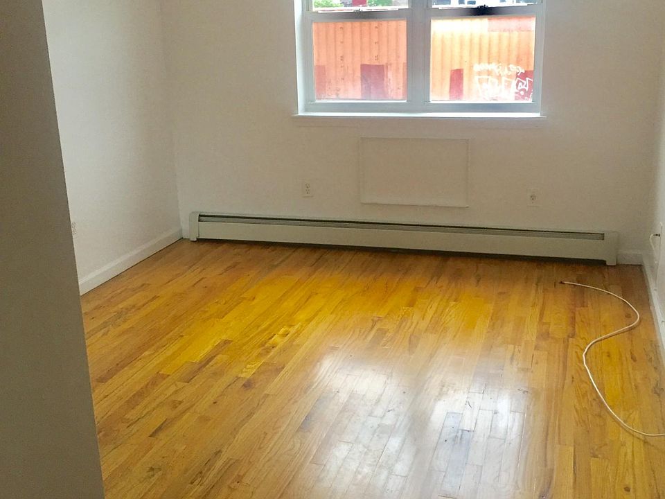 1st image of 2603 2nd St #2