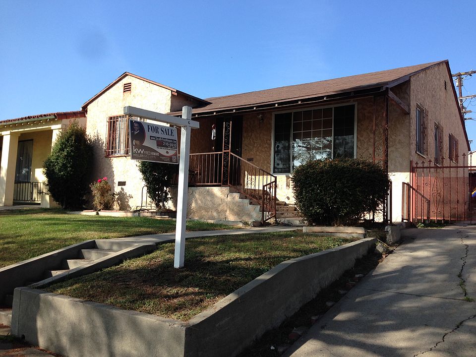 1st image of 1915 W 108th St