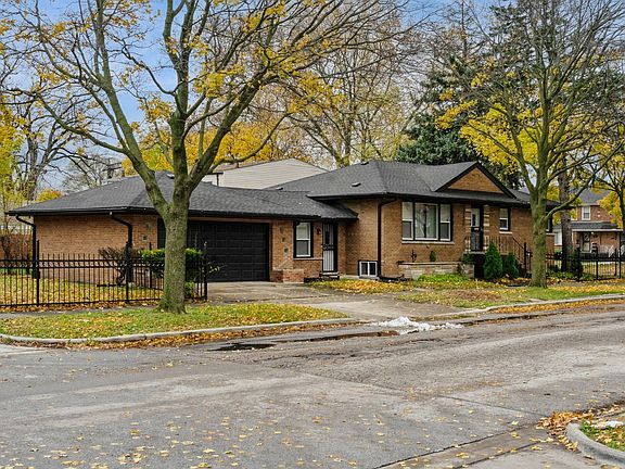 2nd image of 10855 S Eberhart Ave
