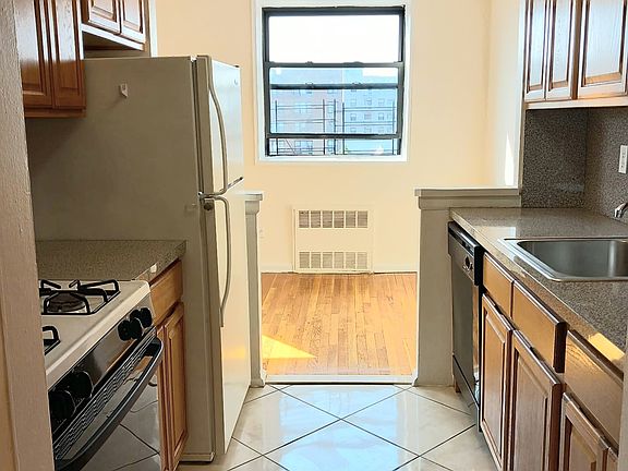 3rd image of 30 Bay 29th St APT 5K
