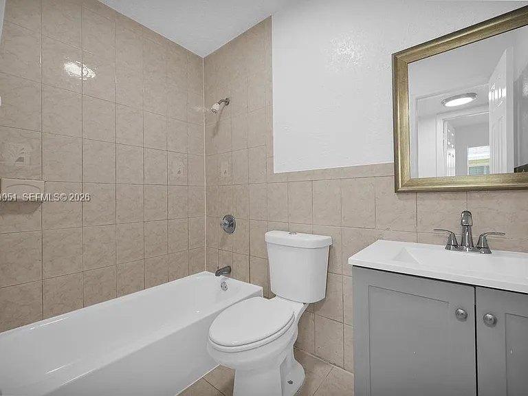 6907 SW 7th St — Photo 16