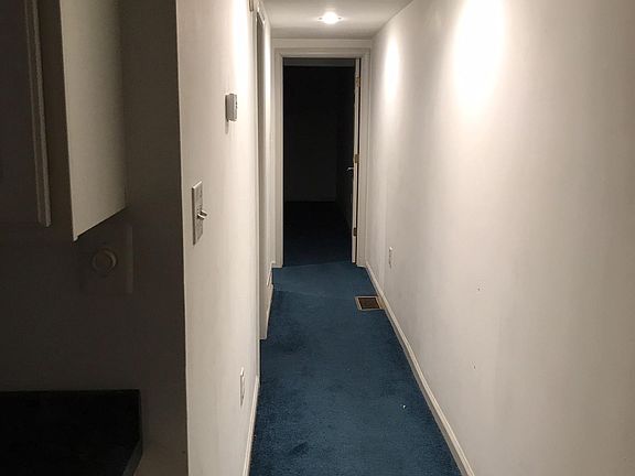 5th image of 1919 Wallace St APT A