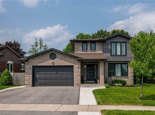 5 Greenwich Dr, Guelph, ON N1H8A8