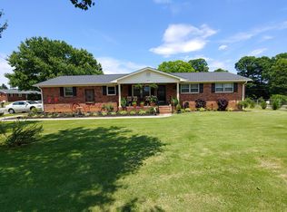 101 Panorama Dr, Boiling Springs, SC 29316