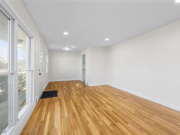 2nd image of 13529 Leroy Ave