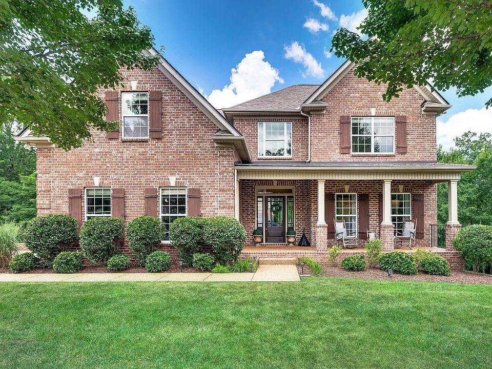 1st image of 1542 Red Oak Ln