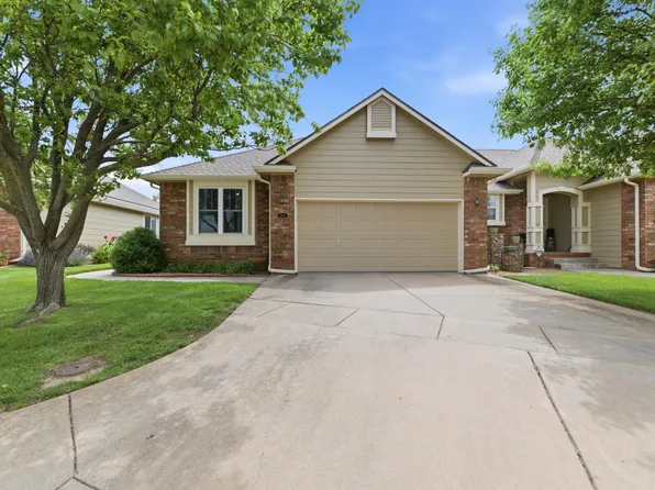 2304 N Lakeway Cir, Wichita, KS 67205