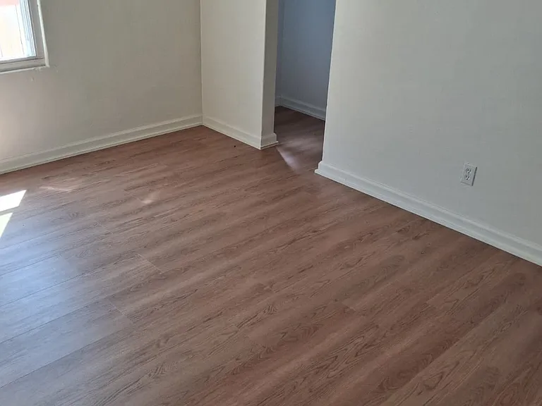 626 Emory St — Photo 10