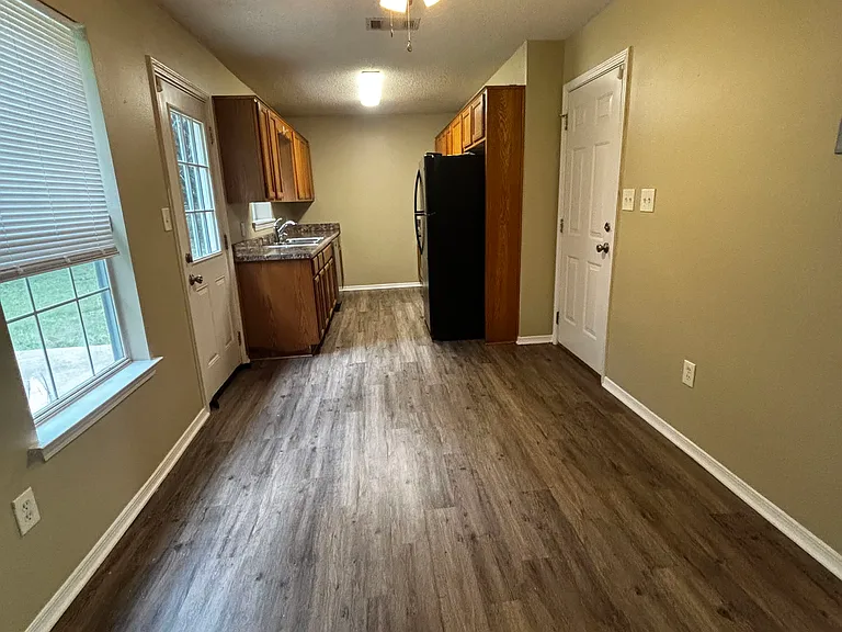 13723 Southfork Dr — Photo 6