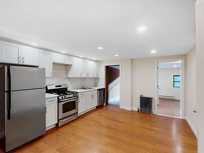 418 E 120th St, New York, NY, 10035