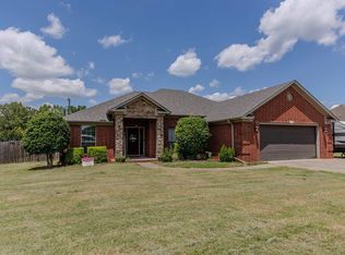416 Oakwood Ln, Perryville, AR 72126