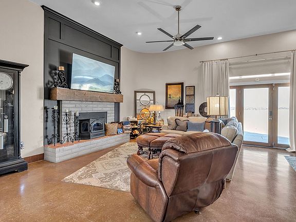 4th image of 1219 S Moss Lake Rd