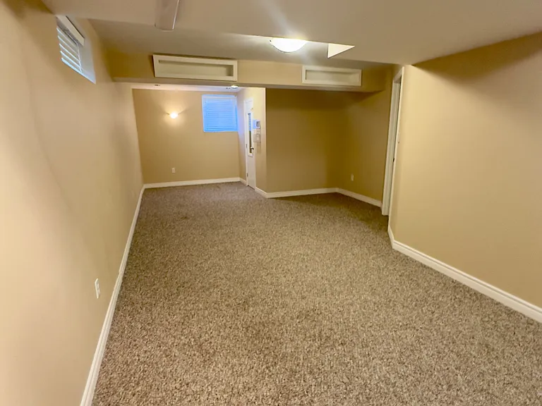 908 Copper Leaf Cres — Photo 34