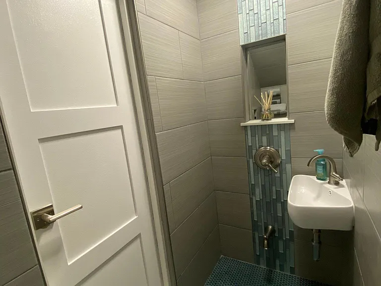 1268 W Ocean View Ave #C — Photo 9