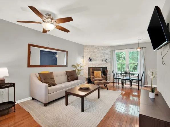 6346 Chimney Wood Ct #Id1352700p, Alexandria, VA 22306