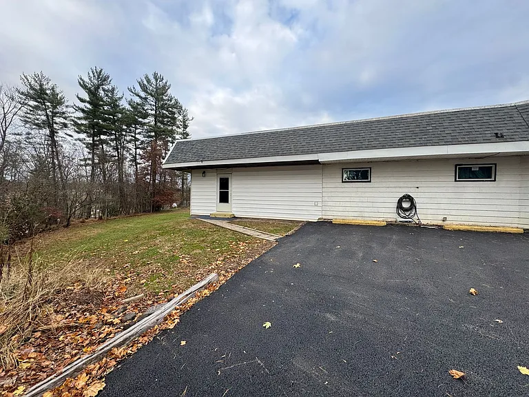 4813 Sayre Ave — Photo 13