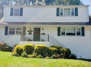 2 Royal Ave, Hawthorne, NJ 07506