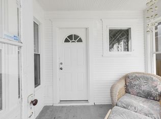 1320 Edgerton St, Saint Paul, MN 55130