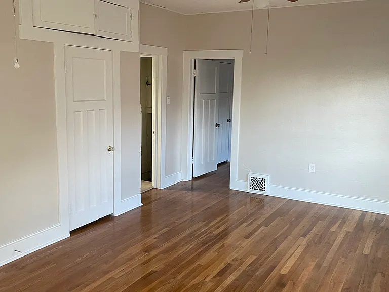 3804 Cambridge Ave — Photo 6