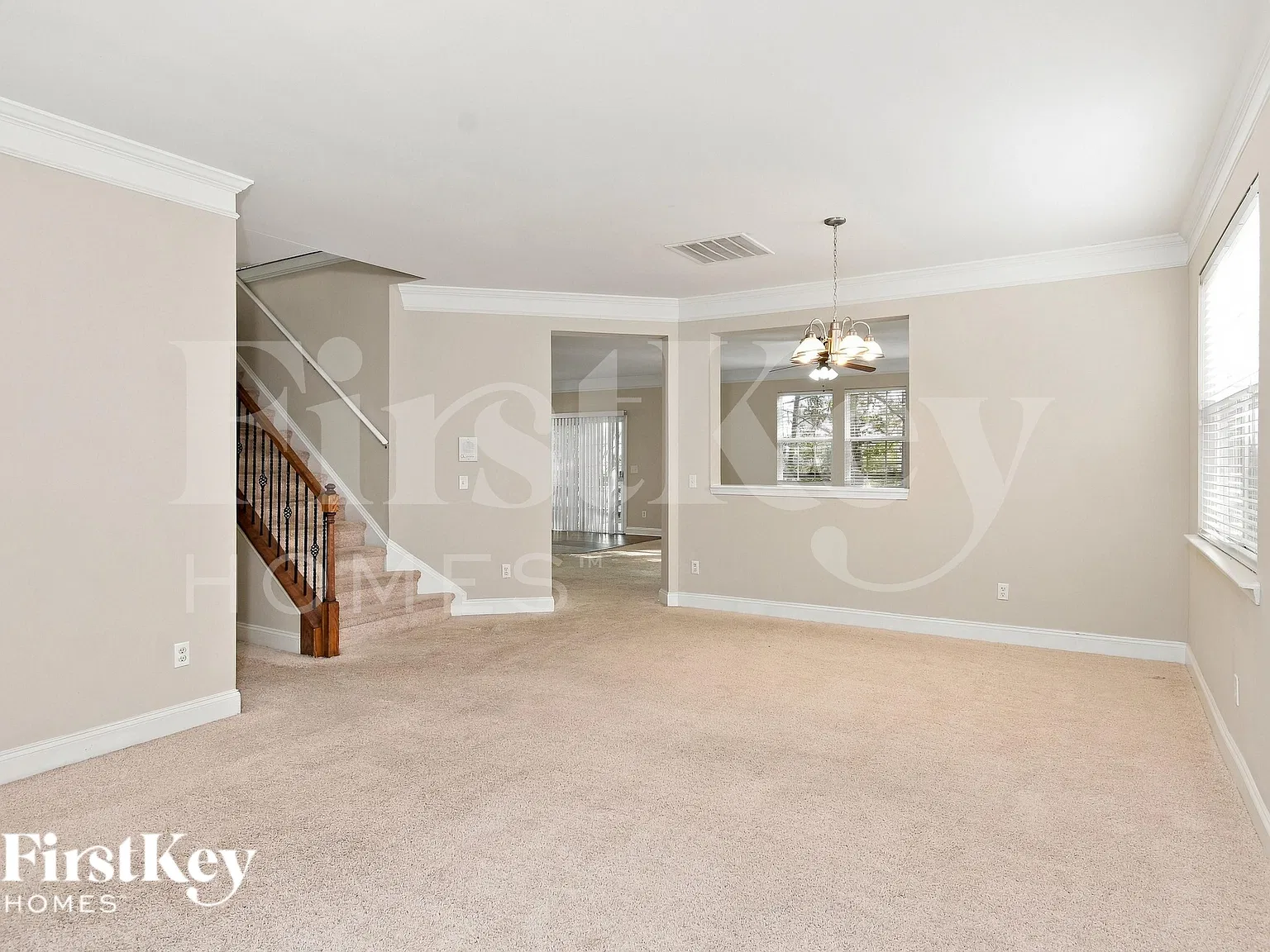 3 bed, 2.5 bath, 2516 sqft, $2,325 — Photo 4