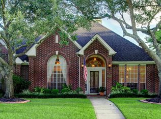 7014 Elm Trace Dr, Sugar Land, TX 77479