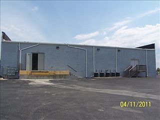 2nd image of 2011 Merchant Dr
