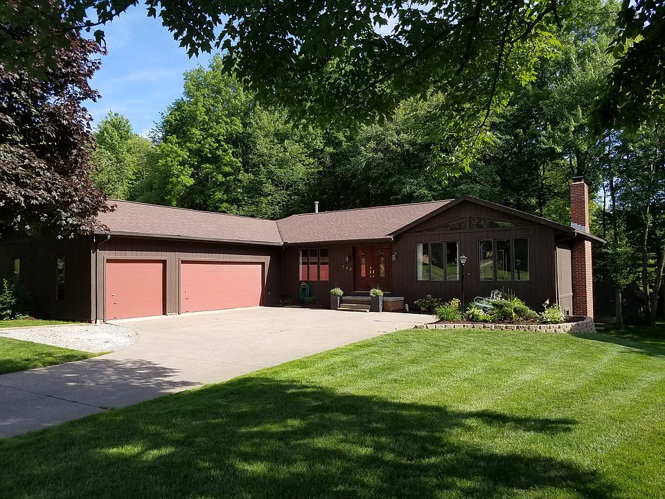 1st image of 762 Skyland Dr