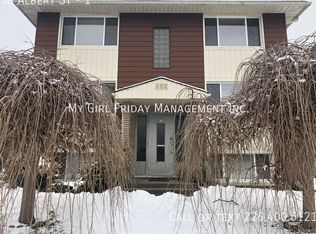 58 Albert St #1, Waterloo, ON N2L3S2