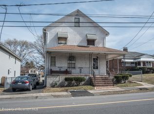 416 Dunmore St, Throop, PA 18512