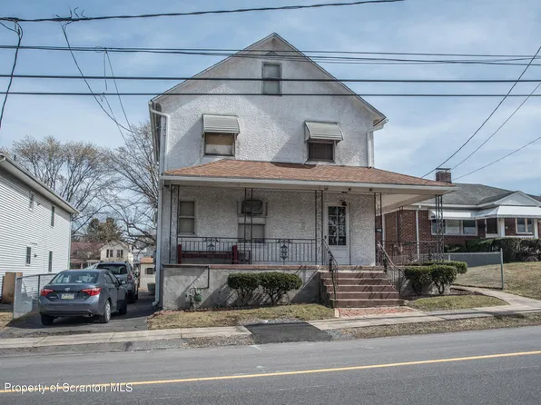 416 Dunmore St, Throop, PA 18512