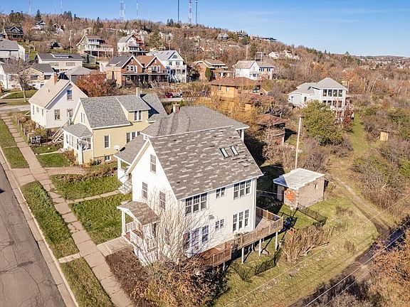 2nd image of 318 N 8th Ave W