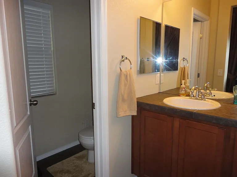 7074 Silverwind Cir — Photo 16
