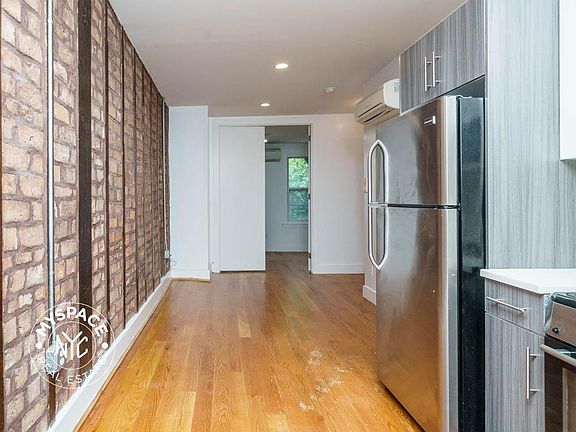 5th image of 33 Montrose Ave #2F