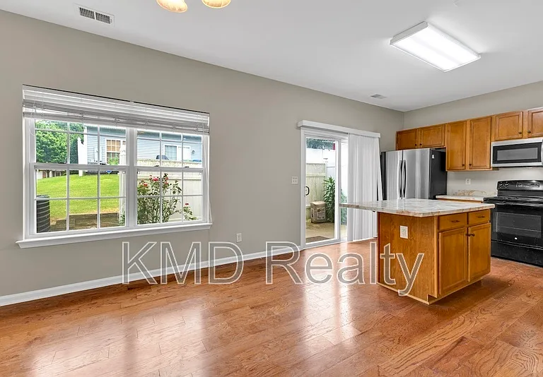 10350 Stineway Ct — Photo 4
