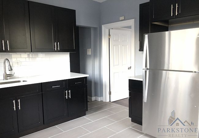2nd image of 141 Duncan Ave APT 2