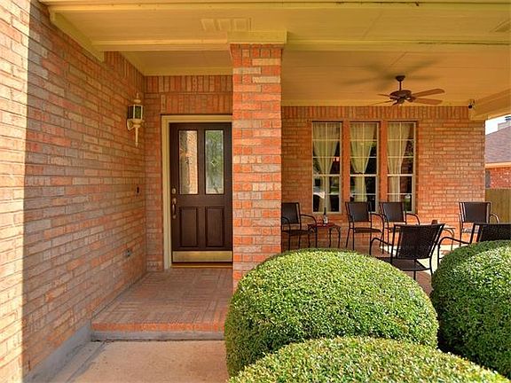 5th image of 1709 Fall Creek Dr