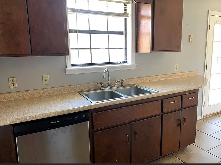 88 Kelly Ln — Photo 10