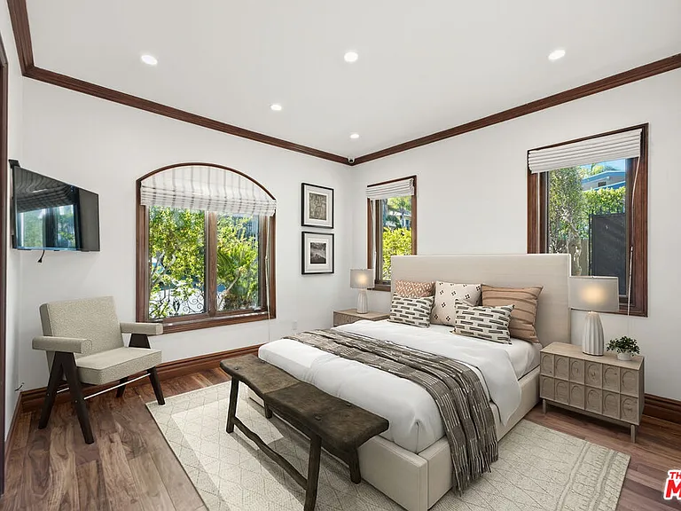 2108 San Ysidro Dr — Photo 22